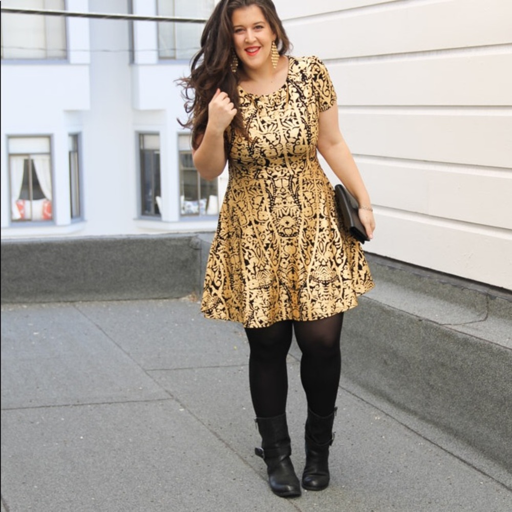 Ark & Company Large Dress